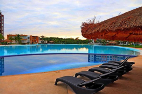 View And Access To The Lagoon~Kg Sz Bed, A/C, Wifi